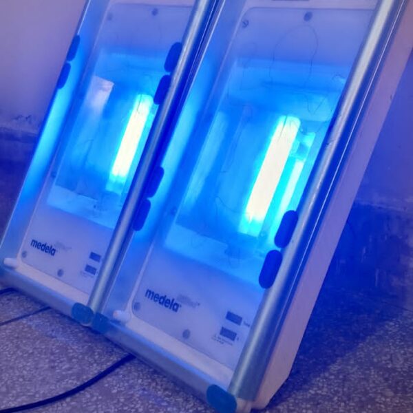 Medela Bilibed Phototherapy System | Imported from UK | Excellent Condition